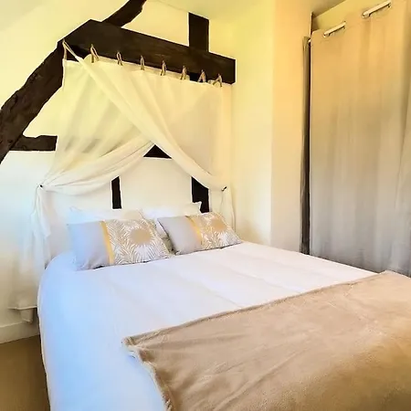Villa Belle Maison Normande 8pers Avec Piscine Au Calme